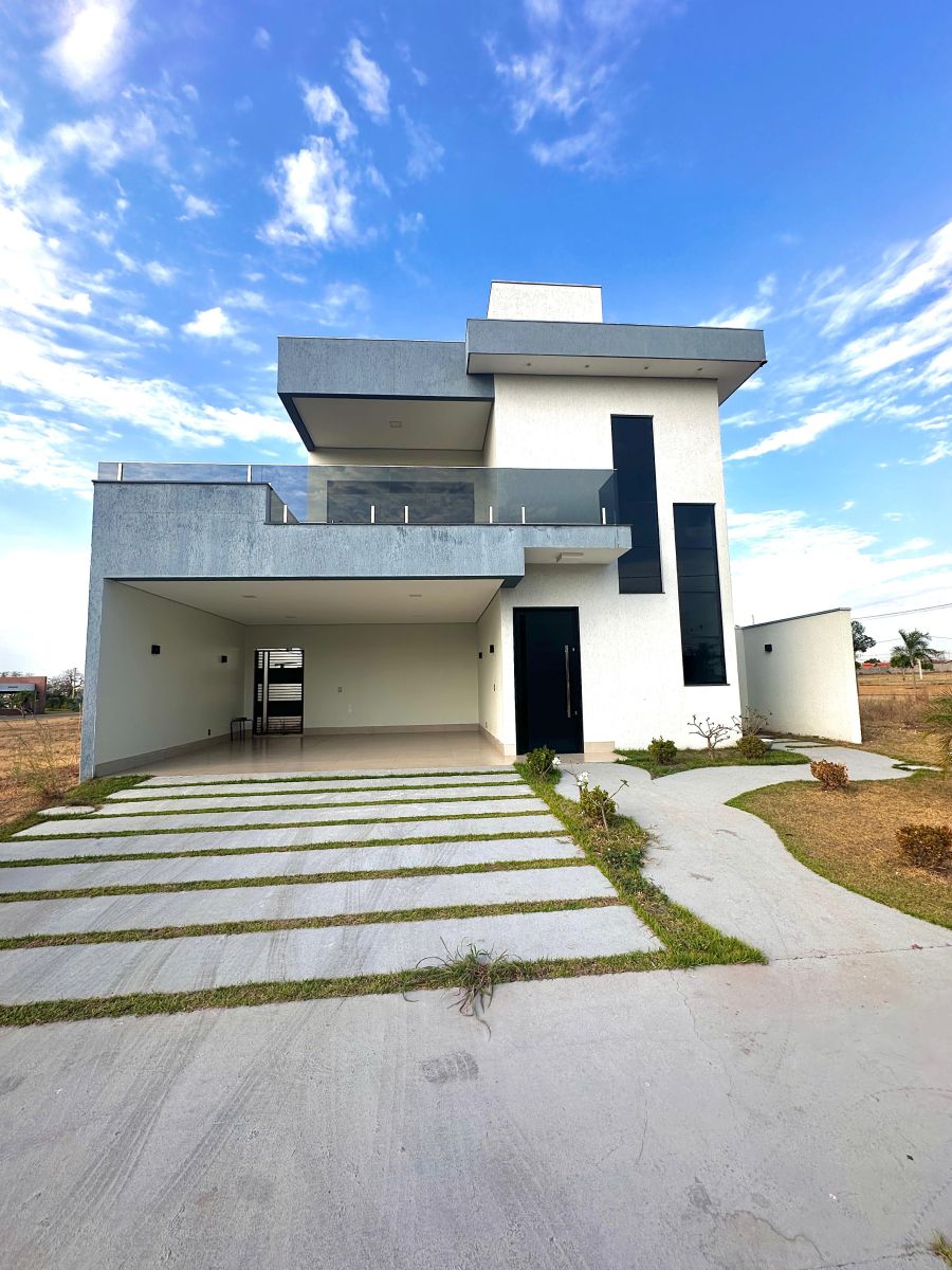 Casa Alto Padrão - Venda - Petrópolis - Várzea Grande - MT