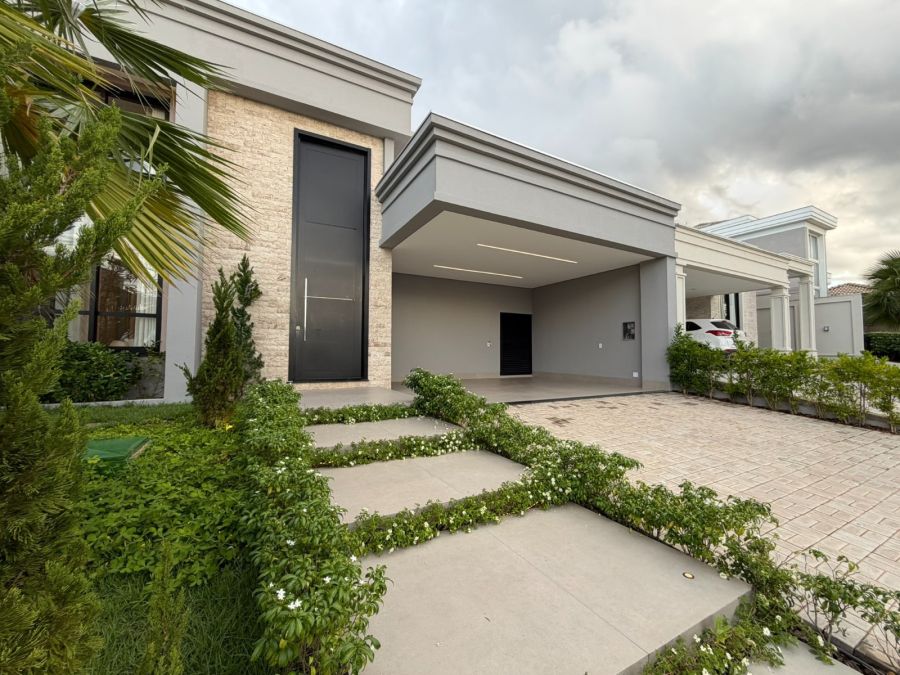 Casa Alto Padrão - Venda - Condomínio Residencial Vila Jardim - Cuiabá - MT